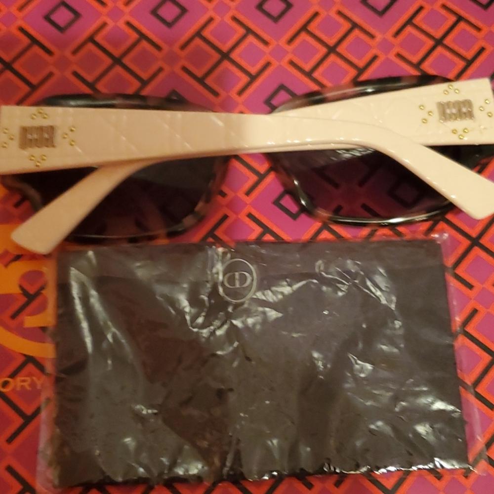 Sunglasses - Picture 2 of 2